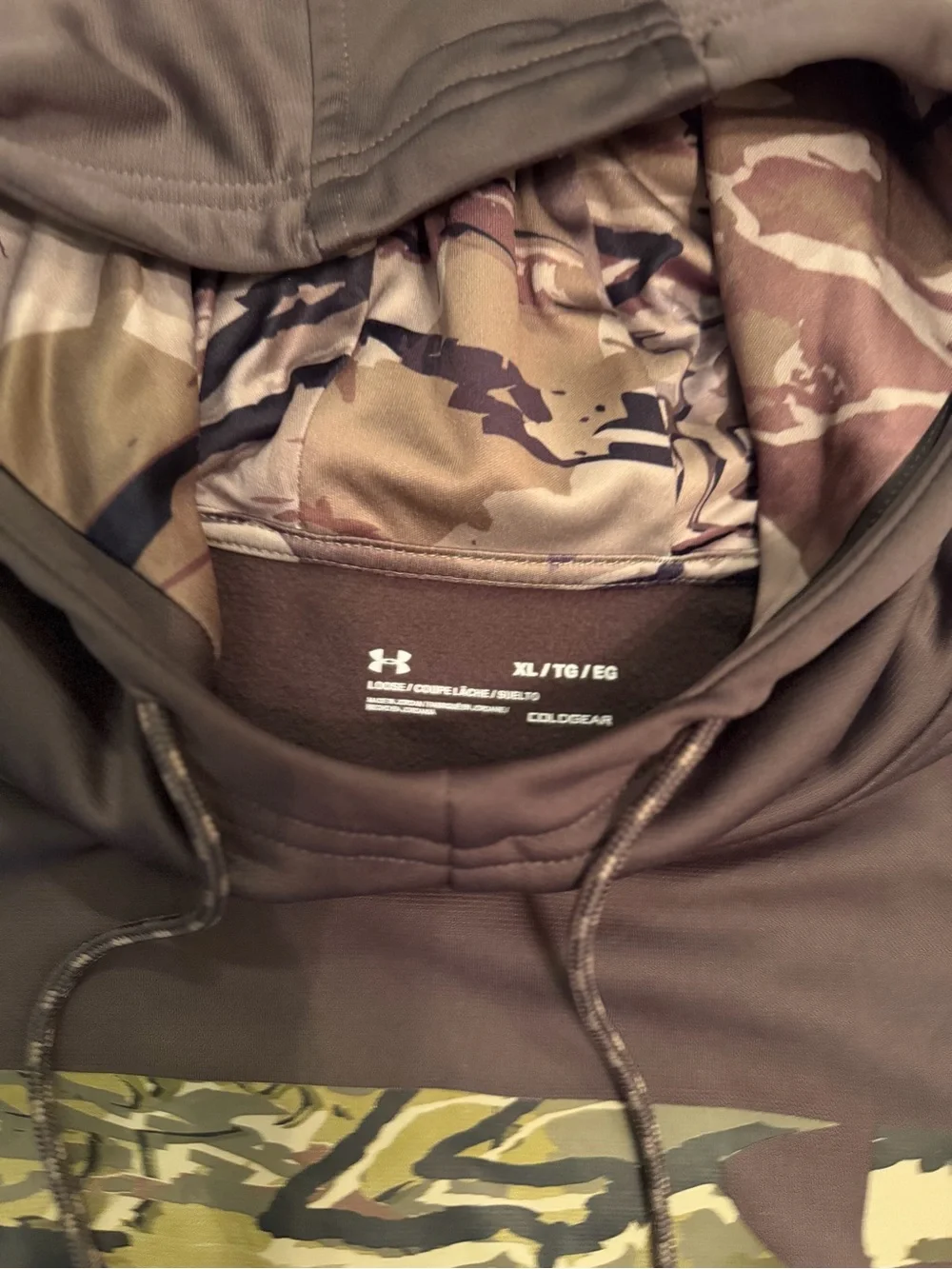 Under Armour loose fix XL Men's Brown Camo-Accent Hooded Pullover!
